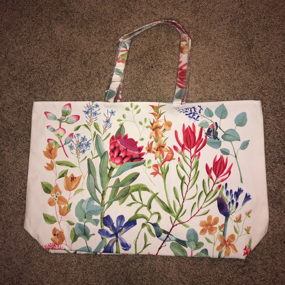 Tote bag